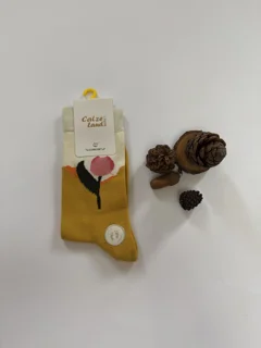 جوراب زنانه طرح لاله زرد